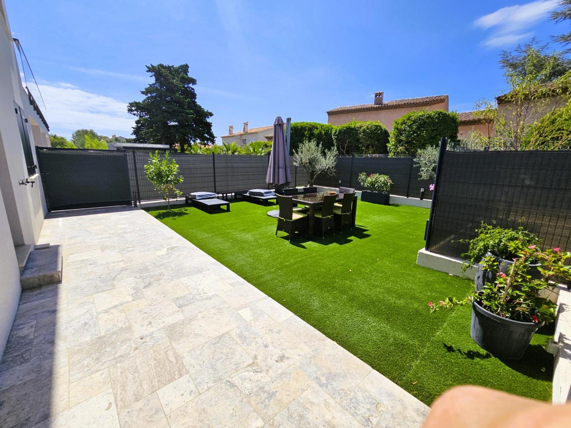 Etoile Du Berger Saint Aygulf 3 Villas Et 4 Appartements Jardin Individuel Et Piscine Chauffee En Saison - La Mer Et Les Plages 450 M Екстериор снимка