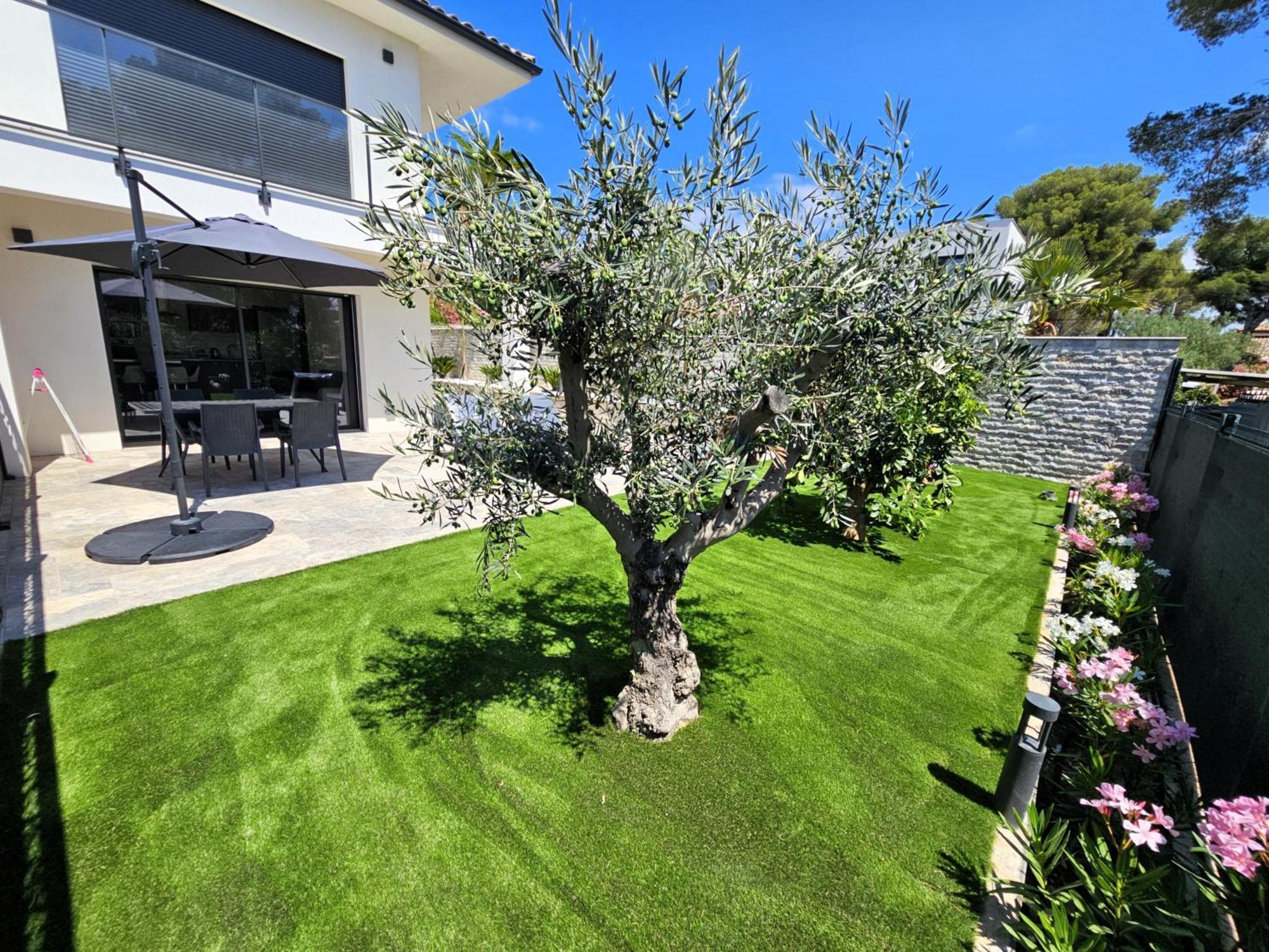 Etoile Du Berger Saint Aygulf 3 Villas Et 4 Appartements Jardin Individuel Et Piscine Chauffee En Saison - La Mer Et Les Plages 450 M Екстериор снимка