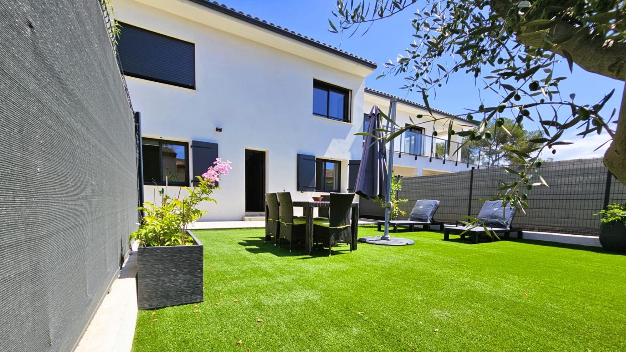 Etoile Du Berger Saint Aygulf 3 Villas Et 4 Appartements Jardin Individuel Et Piscine Chauffee En Saison - La Mer Et Les Plages 450 M Екстериор снимка