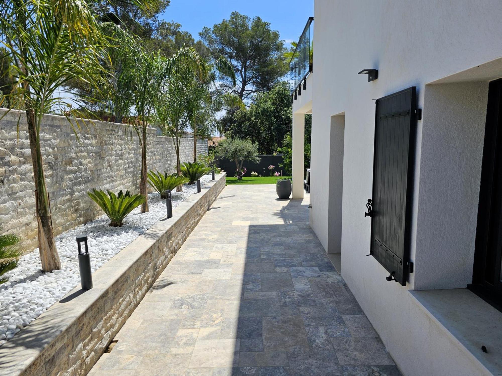 Etoile Du Berger Saint Aygulf 3 Villas Et 4 Appartements Jardin Individuel Et Piscine Chauffee En Saison - La Mer Et Les Plages 450 M Екстериор снимка